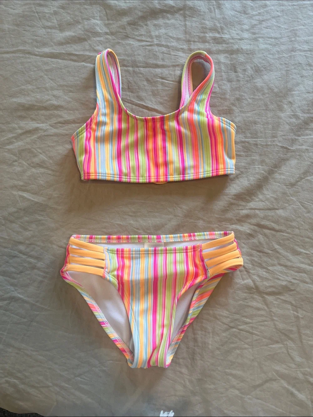 3 Girls Swimsuits